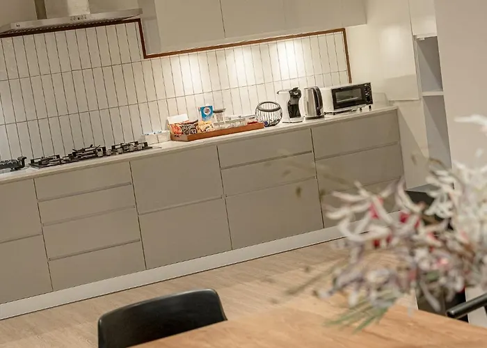 Asok House Sukhumvit27 Free Bf